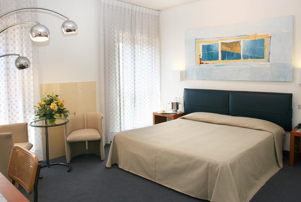 Arte Hotel 佩鲁贾 客房 照片